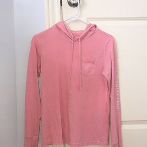 vineyard vines long sleeve shirt.